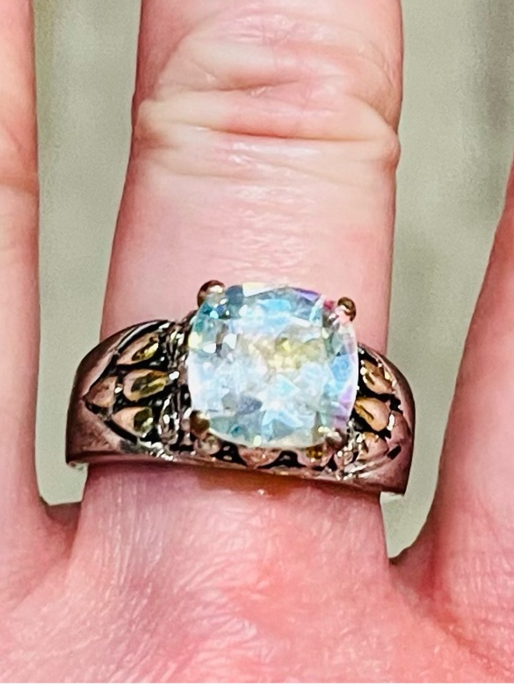 Vintage Two Tone Ring AB Crystal Cushion Stone Size 8.25 - Picture 6 of 12